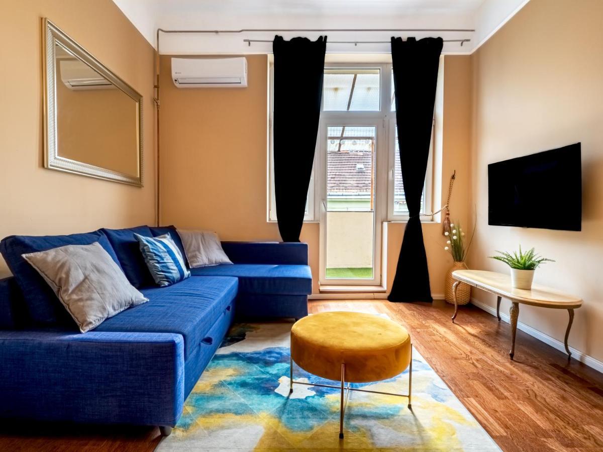 The Birdcage Apartment Budapest Luaran gambar