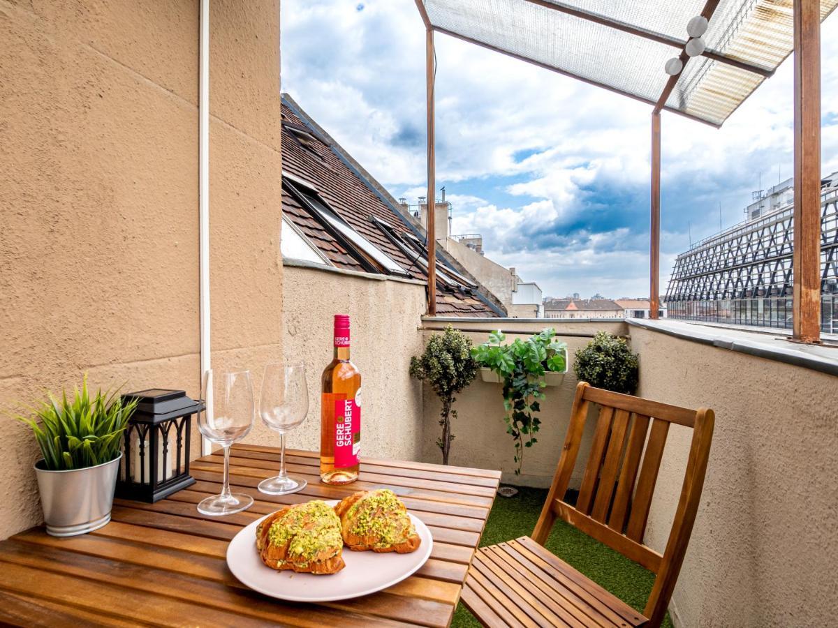 The Birdcage Apartment Budapest Luaran gambar